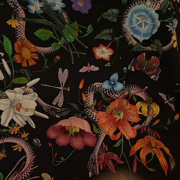 Nwot Gucci flora snake print scarf - Picture 3 of 8